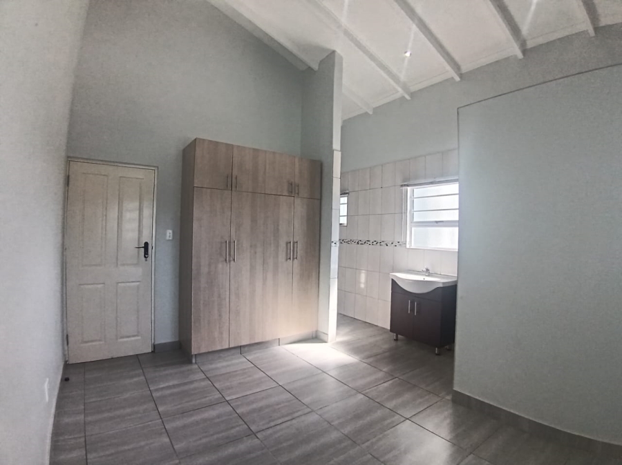 To Let 3 Bedroom Property for Rent in Kleinkrantz Western Cape